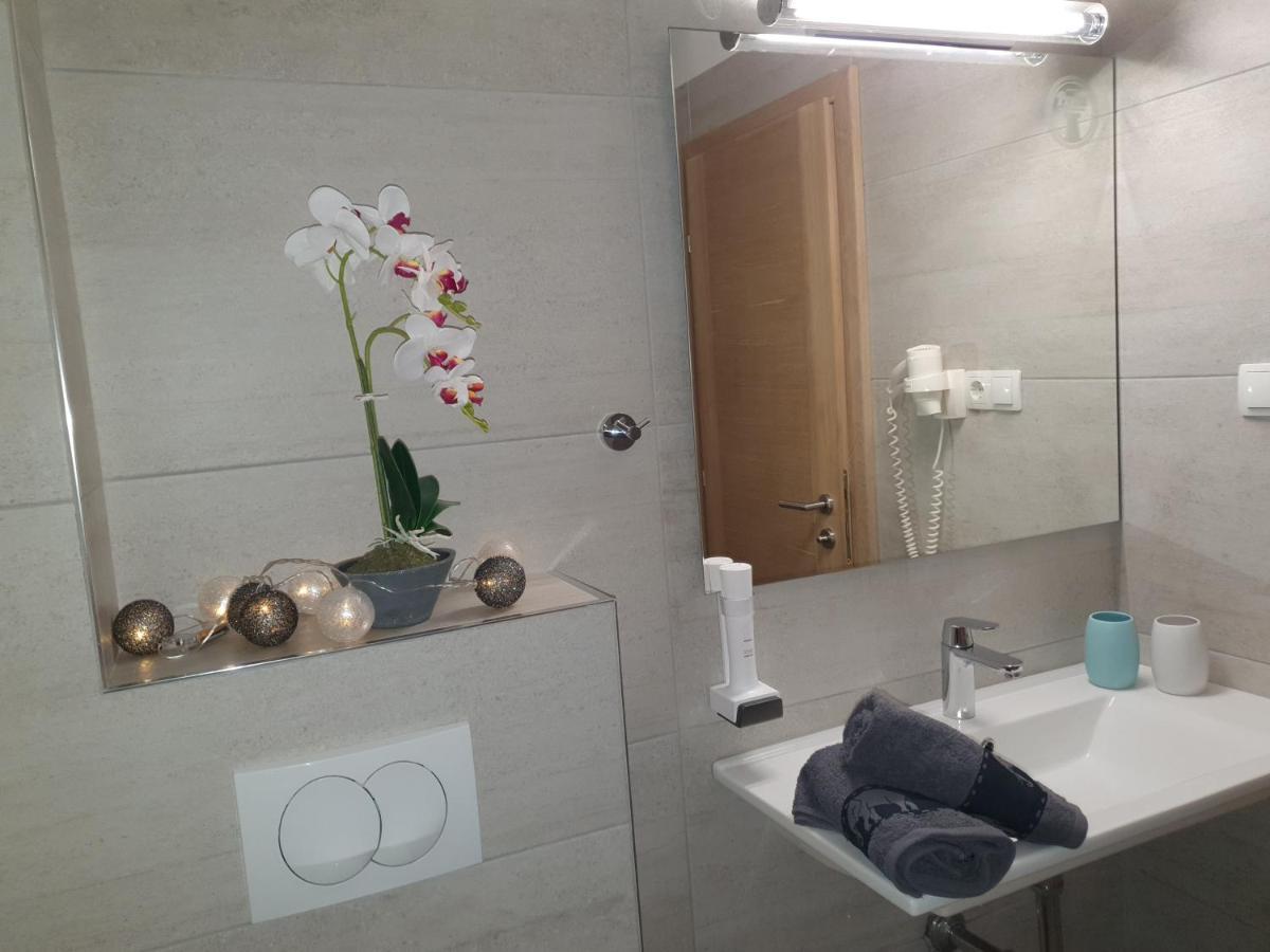 Hotel Pansion Preza Selce Exterior foto